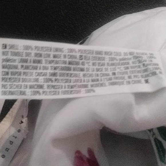 NWT Revolve Endless Rose Halter Crop Top - Picture 9 of 9